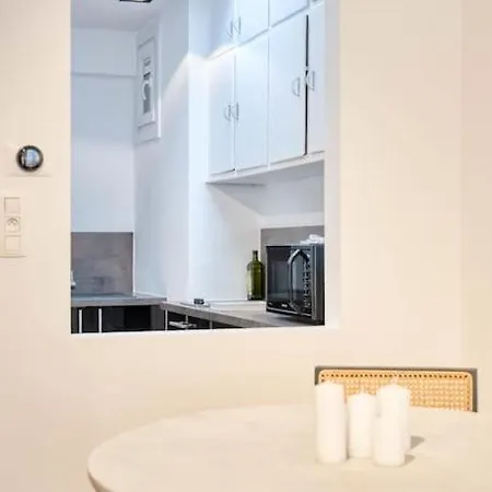 Lovely Seaview Studio In Apartament